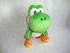 SM2011YGG New Super Mario Bros_ Pl�sch-Figur Yoshi 25 cm